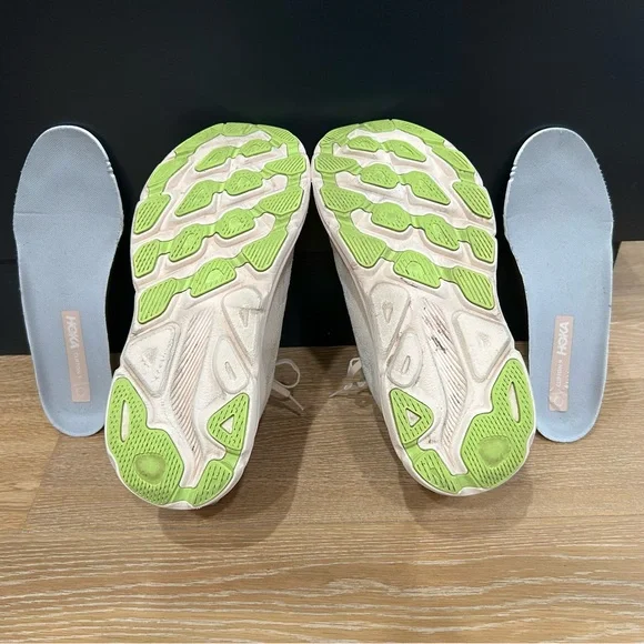 HOKA One One Clifton 9 women’s size 9 - Picture 6 of 11